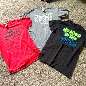 Bundle 3 graphic t shirts